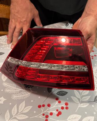 Faro posteriore sinistro golf 7 led