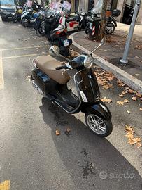 Vespa 125 - Anno 2022 - Solo 8.000 km