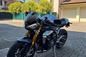 TRIUMPH SPEED TRIPLE RS 1200