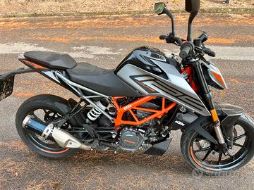 KTM 125 Duke - 2022