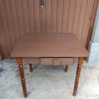 Tavolo da cucina in formica e legno anni 70