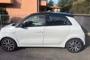 TWINGO MK3 GUIDABILE DA NEOPATENTATO