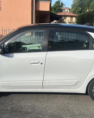 TWINGO MK3 GUIDABILE DA NEOPATENTATO