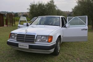 Mercedes W124 Berlina ricambi carrozzeria