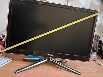 Televisore samsung 25 pollici e Monitor PC