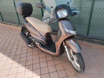 SCOOTER PEUGEOT TWETT 150