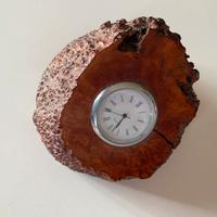 Orologio vintage in radica da tavolo