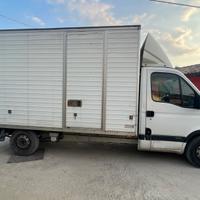 Renault master diesel con gancio traino omologato