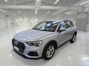AUDI Q3 35 TFSI E S TRONIC BUSINESS SUV