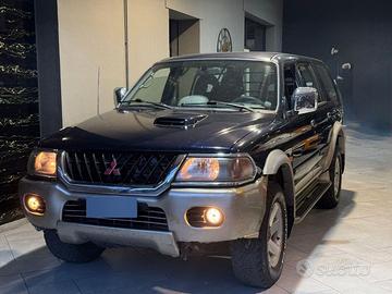 MITSUBISHI PAJERO SPORT FULL