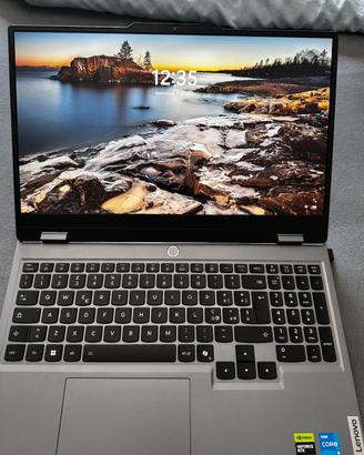 Lenovo LOQ 15