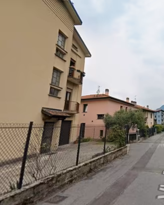Quadrilocale ad Abbadia Lariana con balcone