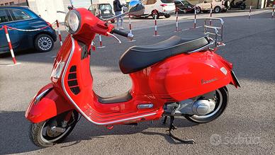 Vespa 300 GTS