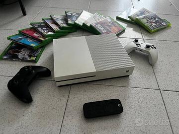 Xbox One S 500GB + accessori e giochi