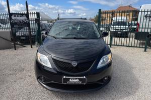 Lancia Ypsilon 1.0 Hibrid