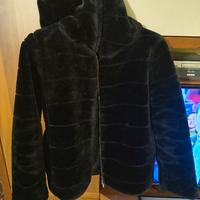 pelliccia ecologica nera