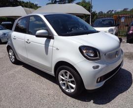 SMART ForFour 1000 PASSION 52KW AUTOM CAM NAV CE