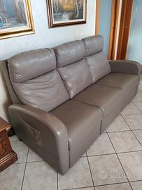 DIVANO E POLTRONA RELAX ELETTRICI IN PELLE