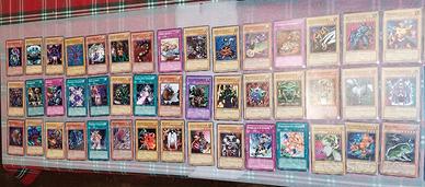 Lotto da 50 carte Yu-Gi-Oh -  miste comuni
