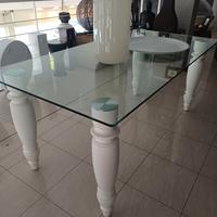 Tavolo moderno cristallo