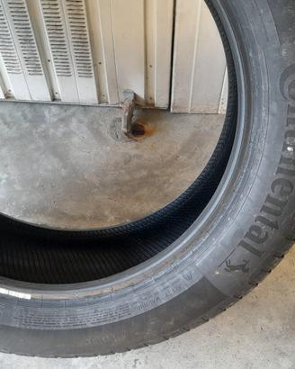 Gomme auto