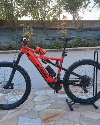 Bici KTM motore BOSCH