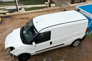 Fiat doblo metano maxi furgone natural power