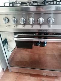 Cucina con forno