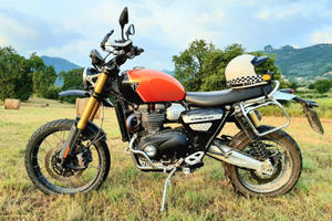 Triumph scrambler 1200 XE