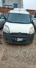 fiat doblo benzina metano 