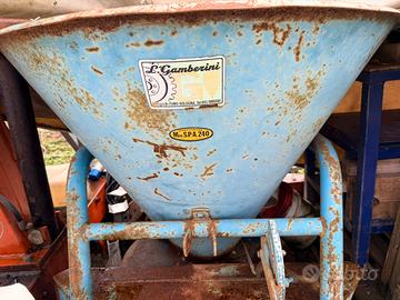 Spargiconcime, fresa