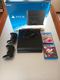 PS4 + 2 controller + 2 giochi