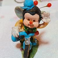 Ape clown in bici da collezione francese.