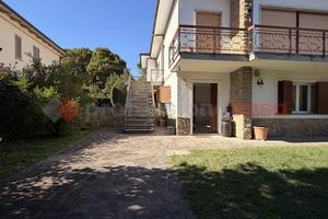 Villa o villino Campi Bisenzio [DONIZETTI55VRG] (S