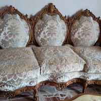 Salotto vintage (divano, poltrone e tavolino)