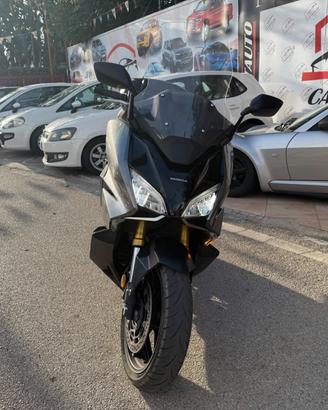 Honda Forza 750