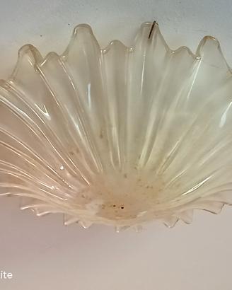 lampadario e lampada a colonna