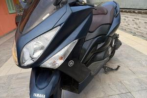 Scooter t max 01/2012