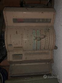 Antico registratore di cassa