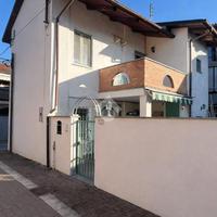 CASA SEMINDIPENDENTE A SAN FRANCESCO AL CAMPO