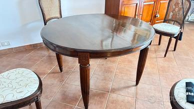 Tavolo antiquariato con 4 sedie