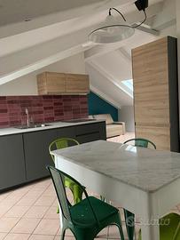 Bilocale mansardato ristrutturato ammobiliato