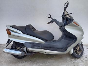Scooter Majesty 250