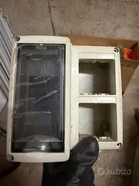 Scatola elettica + Magnetotermico Hager C20