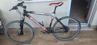 Bicicletta Mountain Bike Lee Cougan Hurricane AL