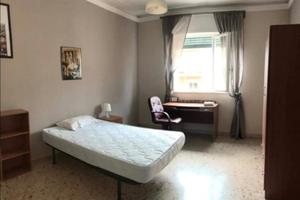 Camere in Via Etnea Alta per studentesse
