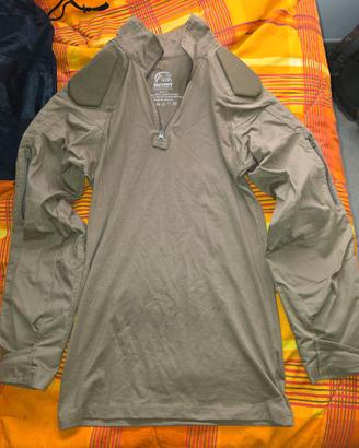 Combat shirt Defcon 5 con imbottitura avambracci