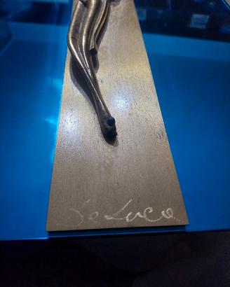 Crocifisso stilizzato moderno in bronzo 