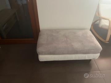 divano  ad elle poltrone e sofa