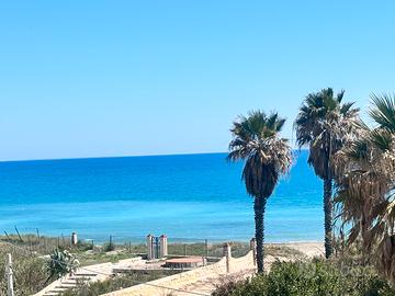 A 30 metri dalla spiaggia a MARZAMEMI